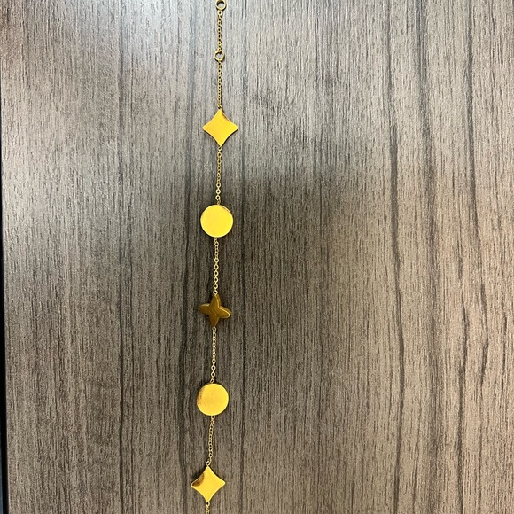 Authentic gold plated Louis Vuitton bracelet - Picture 4 of 12